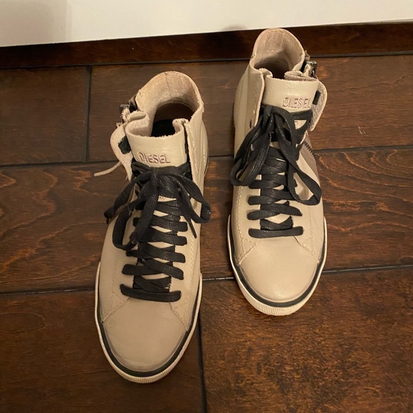 Diesel Shoes - Tan Diesel Sneakers size 5 leather